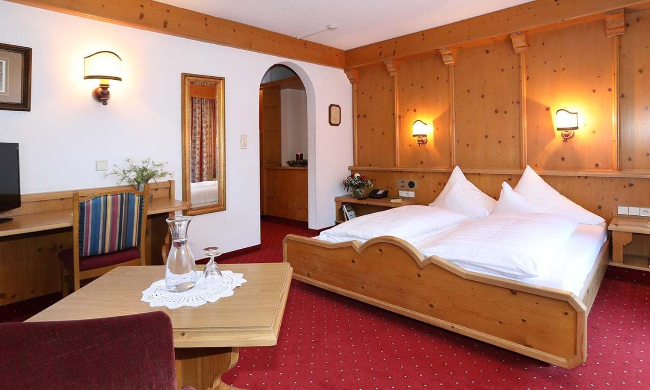 Hotel Almhof Neustift im Stubaital Exterior photo