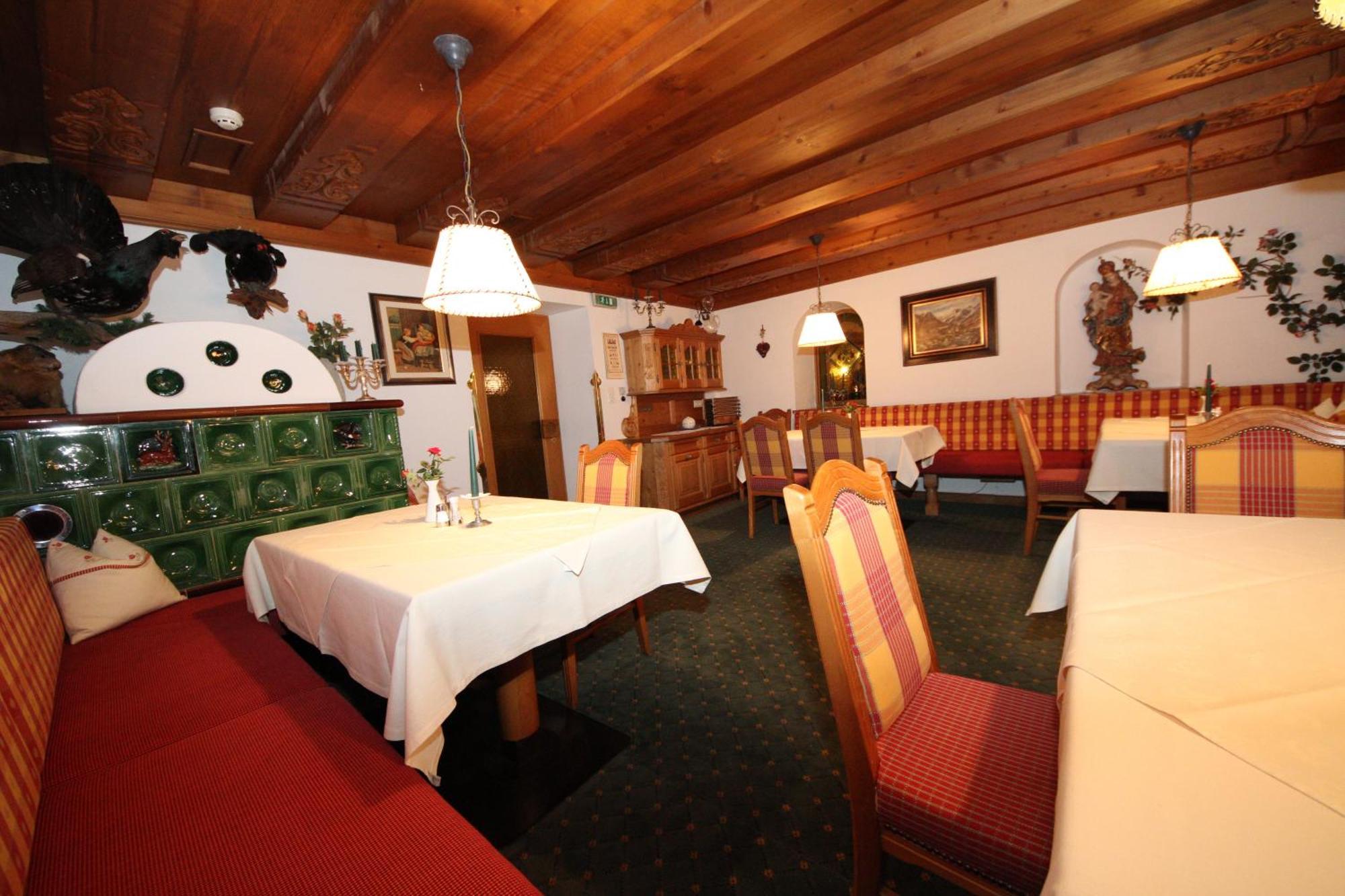 Hotel Almhof Neustift im Stubaital Exterior photo