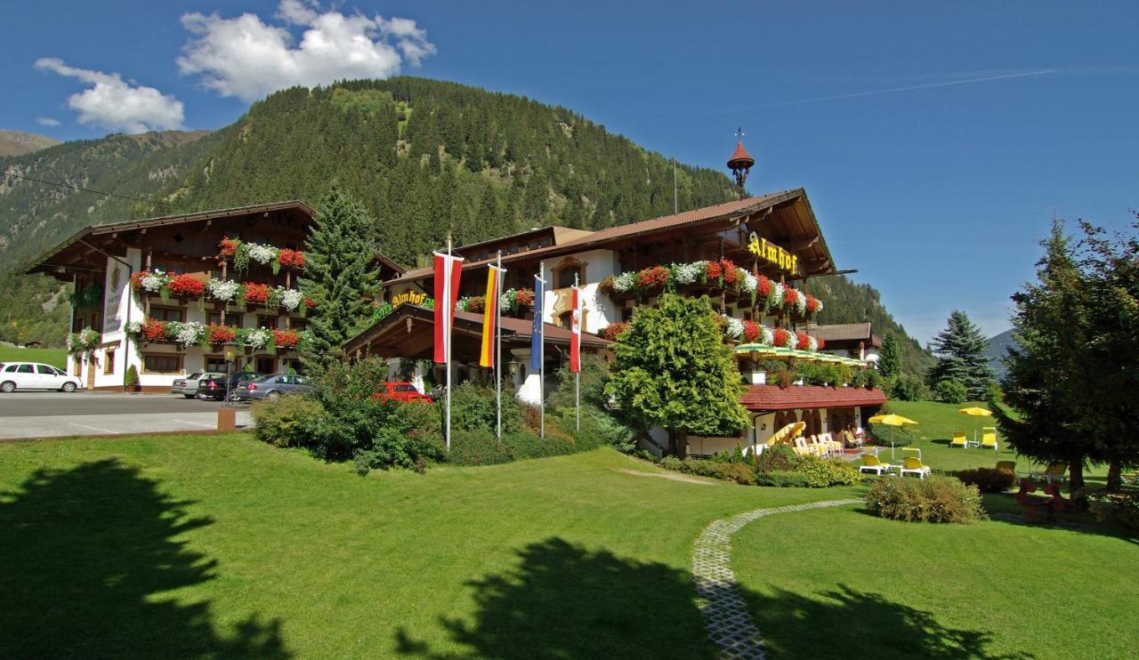 Hotel Almhof Neustift im Stubaital Exterior photo