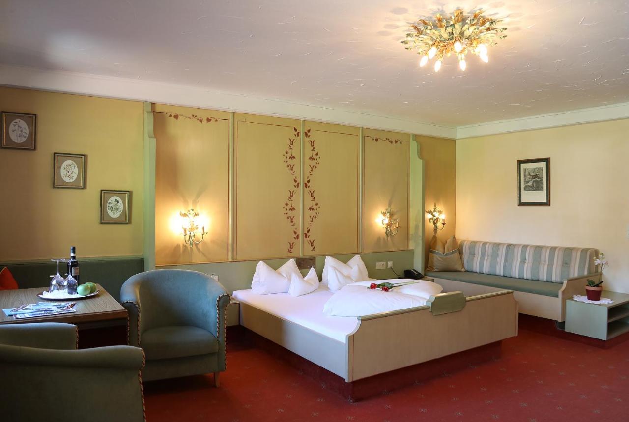 Hotel Almhof Neustift im Stubaital Exterior photo